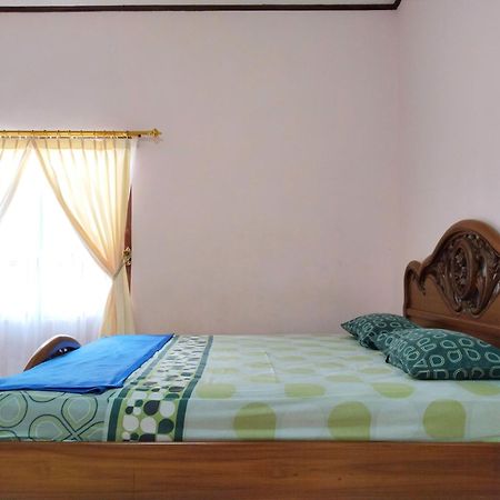 Villa Yustisia Curug 7 Cilember Cisarua Zewnętrze zdjęcie