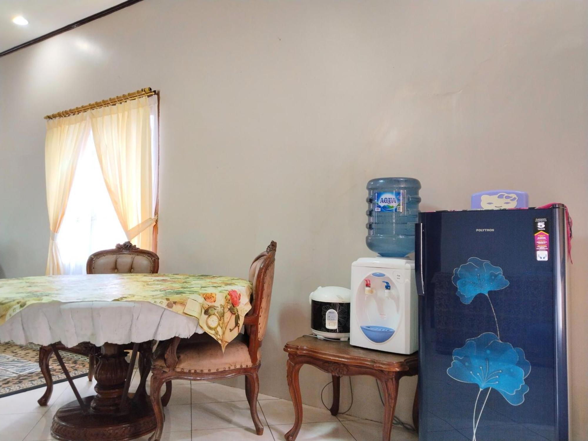 Villa Yustisia Curug 7 Cilember Cisarua Zewnętrze zdjęcie
