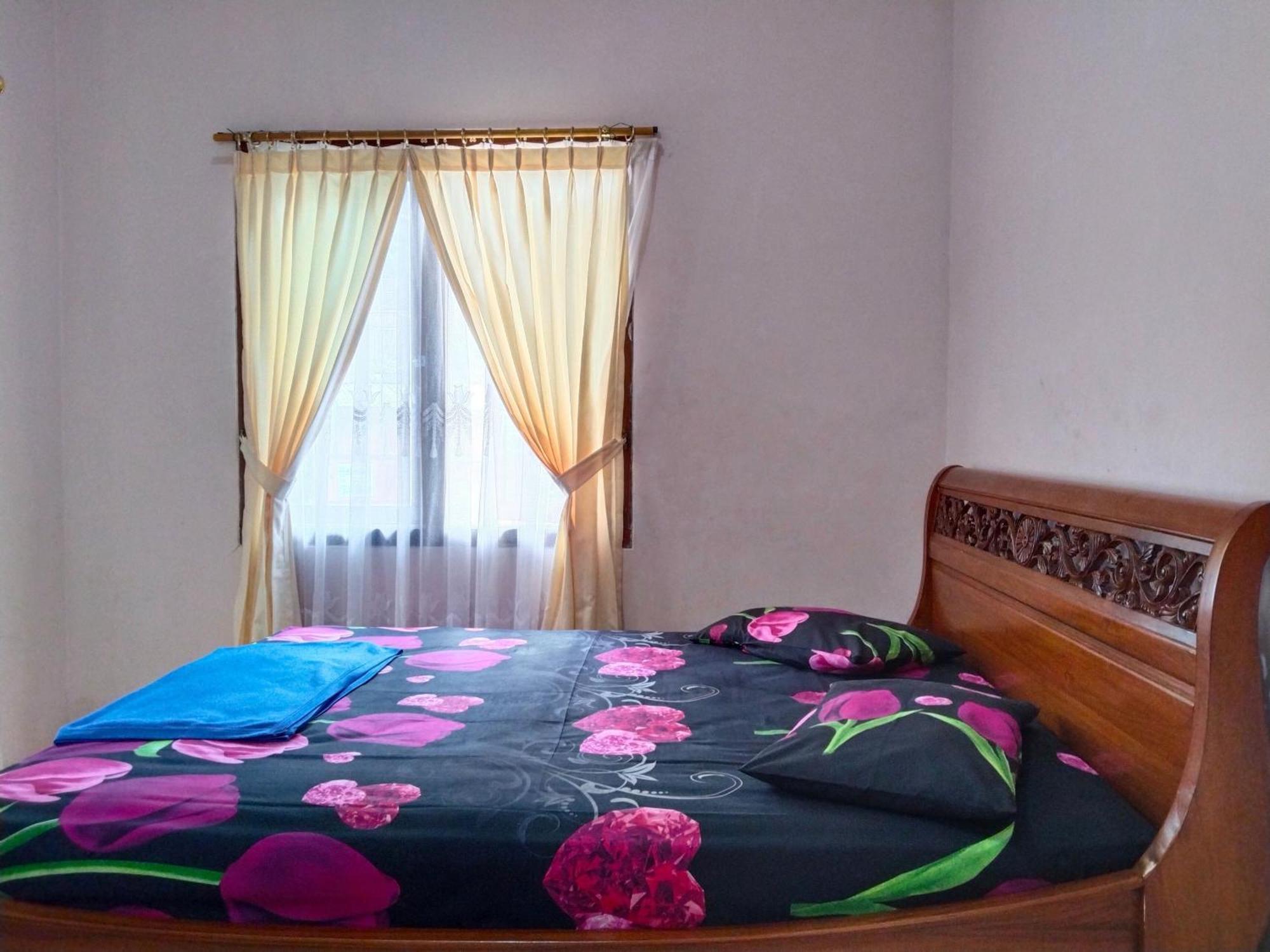 Villa Yustisia Curug 7 Cilember Cisarua Zewnętrze zdjęcie
