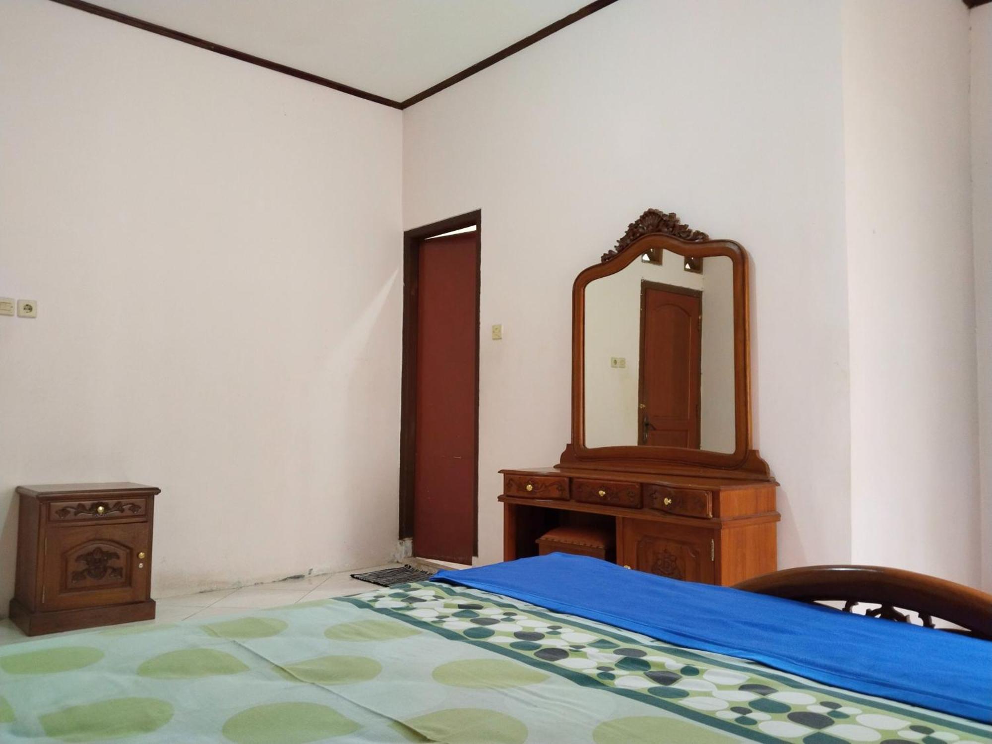 Villa Yustisia Curug 7 Cilember Cisarua Zewnętrze zdjęcie